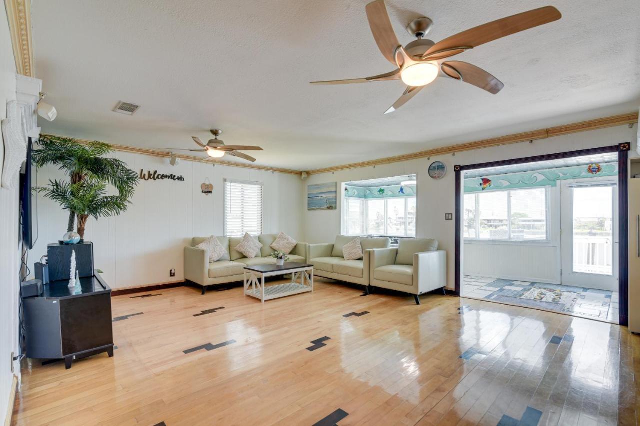 Waterfront Galveston Bay Retreat - 4 Mi To Beach! Exteriör bild