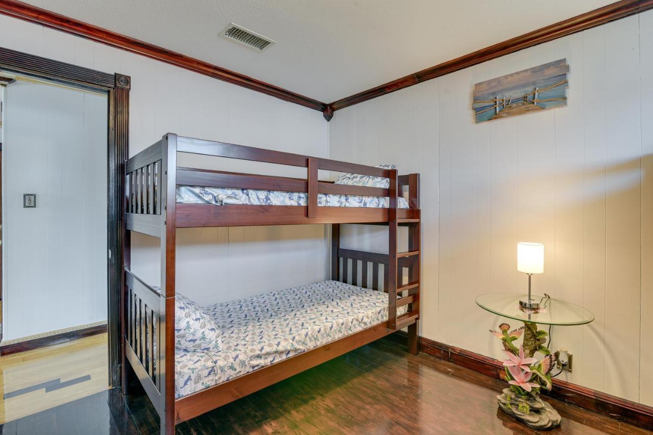 Waterfront Galveston Bay Retreat - 4 Mi To Beach! Exteriör bild