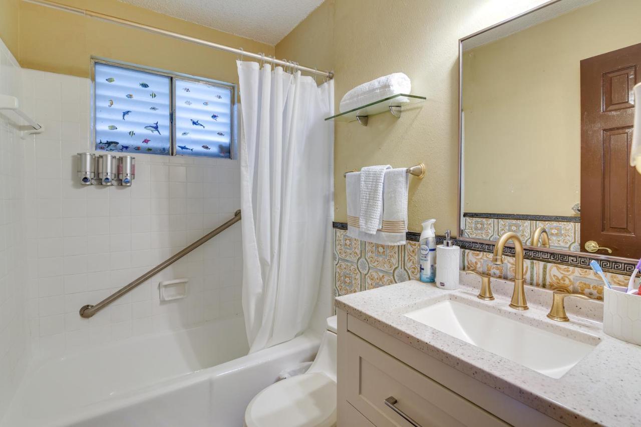 Waterfront Galveston Bay Retreat - 4 Mi To Beach! Exteriör bild